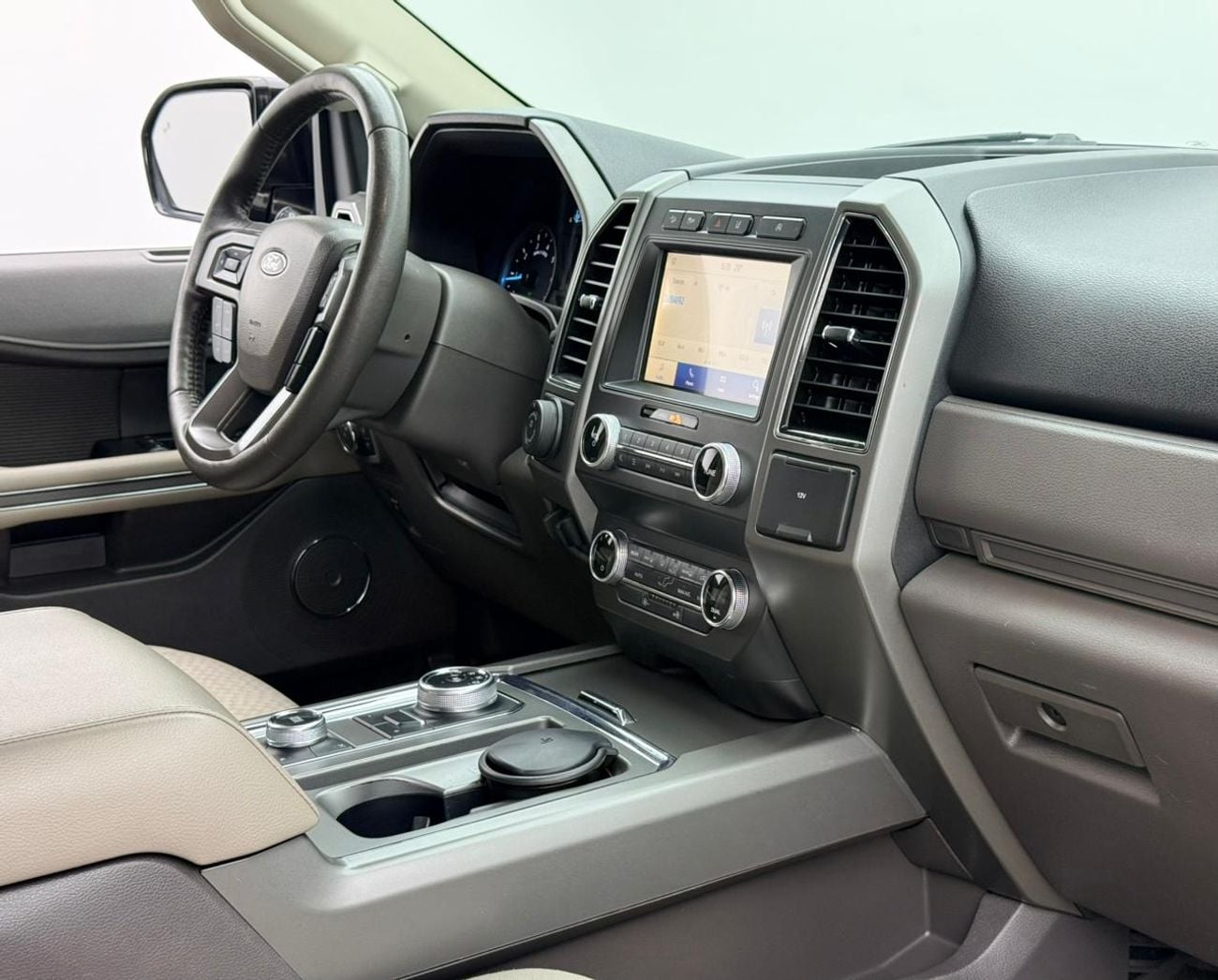 Ford Expedition 2020 Ford Expedition XLT, 1 Year Unlimited Km Warranty, Full Service History, GCC