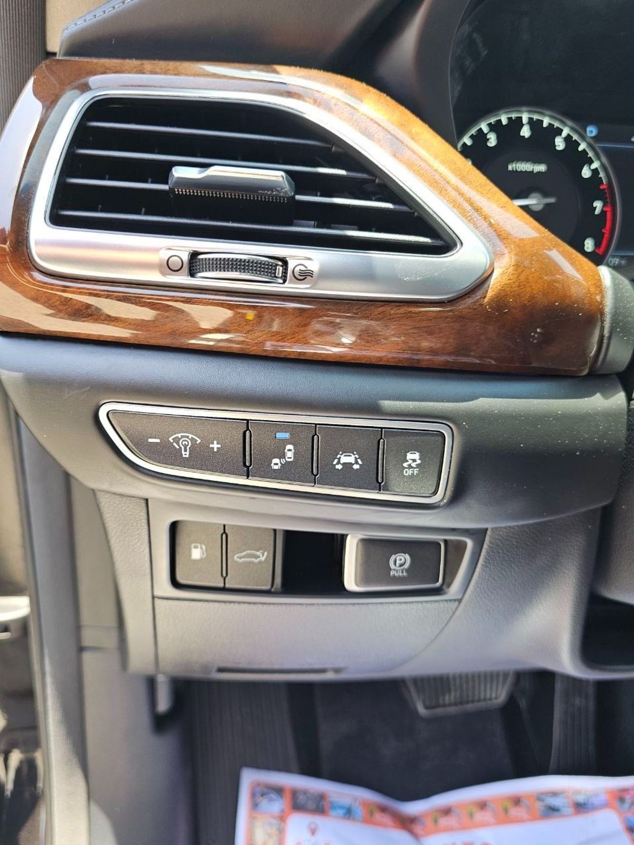 Genesis G90 Platinum