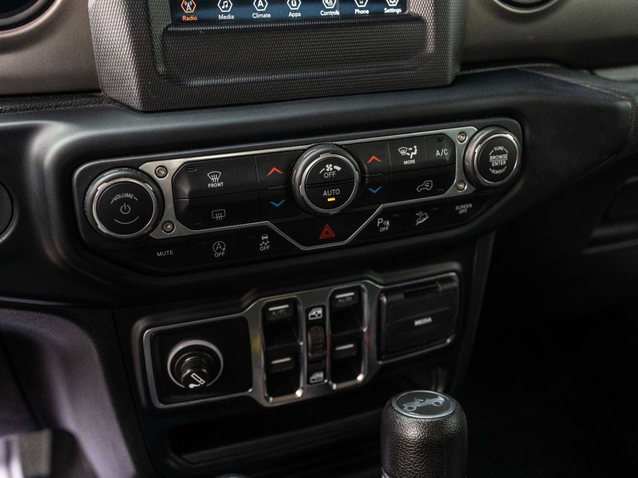 جيب رانجلر Unlimited Sport 3.6L A/T