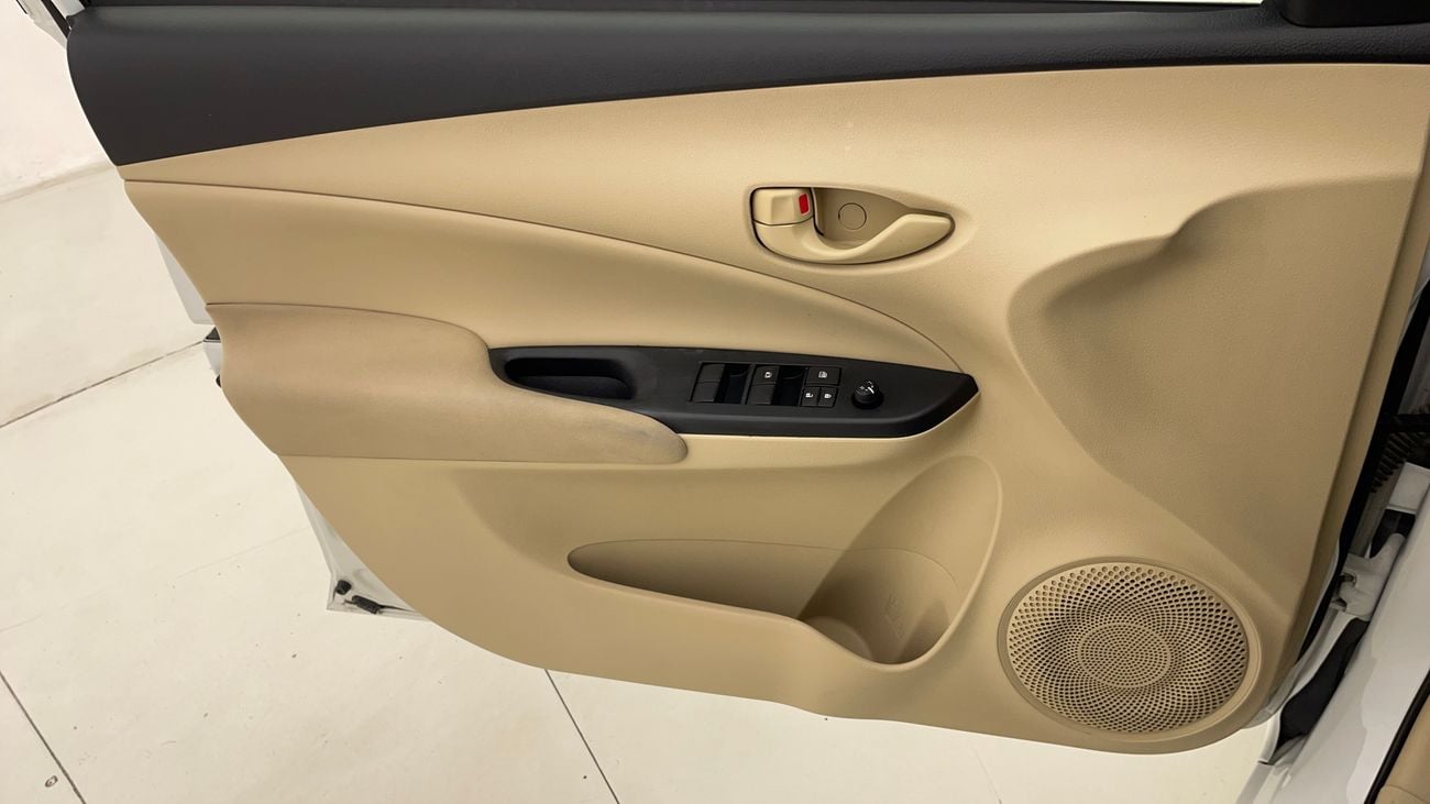 تويوتا يارس 2021 SE | AED 530/Month | 0 DP | 30 Day Return | Warranty | Service History