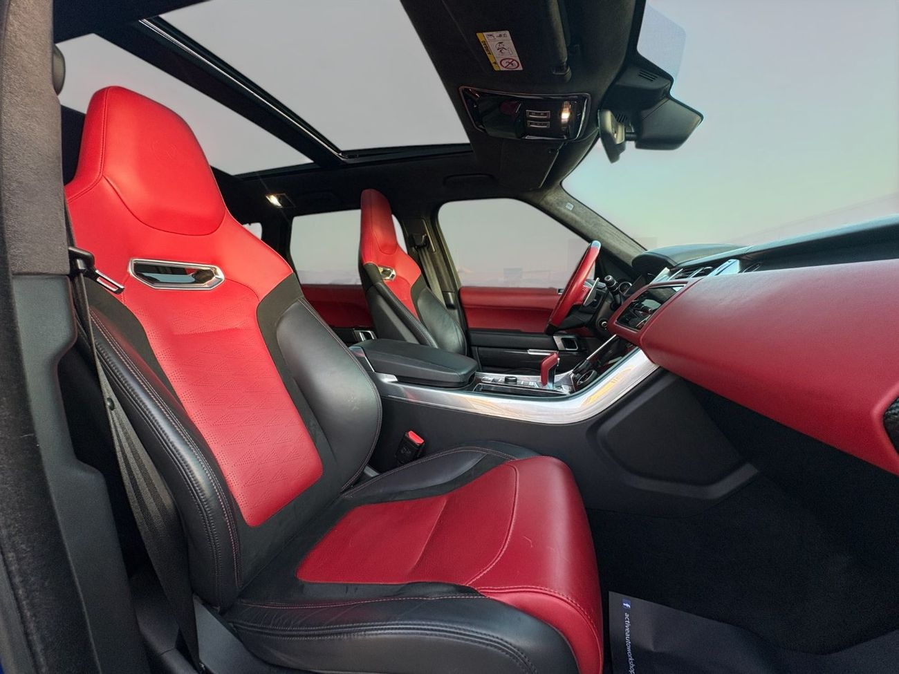 لاند روفر رينج روفر سبورت SVR Carbon Edition 5.0L V8 SUPERCHARGED A/T | 2021 | AED 4140 per month