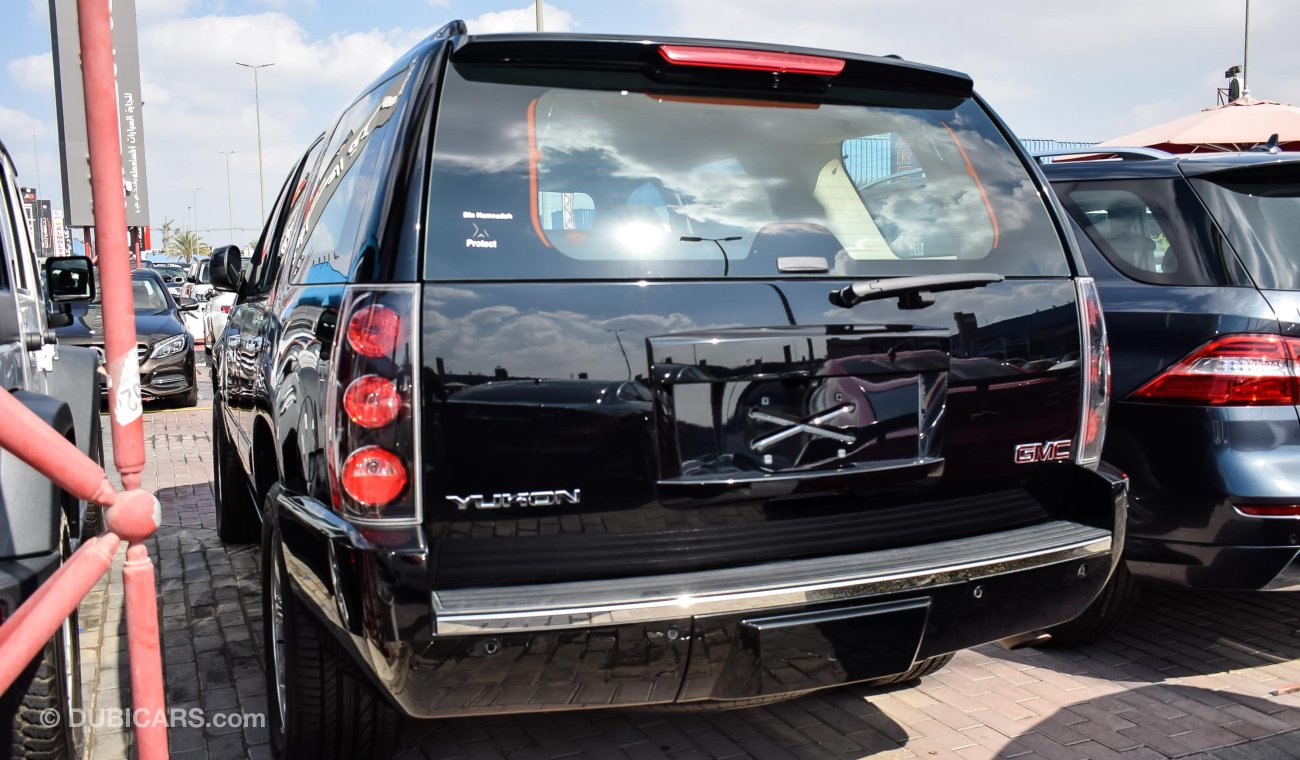 GMC Yukon DENALI