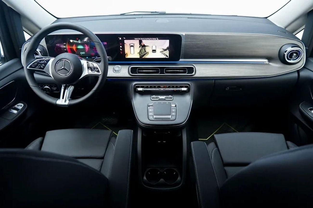 Mercedes-Benz V 300 V300 AVANTGARDE | GCC 0km | Agency Warranty | 360 View | 64 colors Ambeint Lights