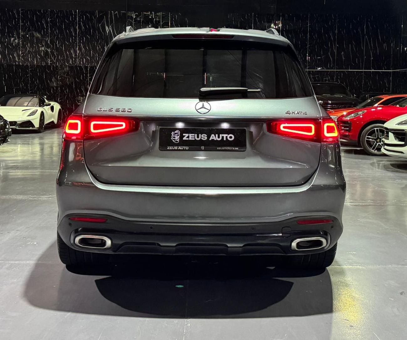 Mercedes Benz GLS580 STD 2020 Mercedes-Benz GLS 580 4MATIC GCC