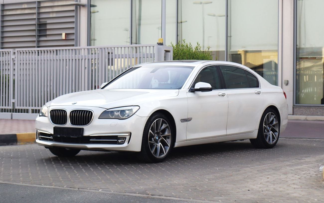 بي أم دبليو 740Li EXECUTIVE