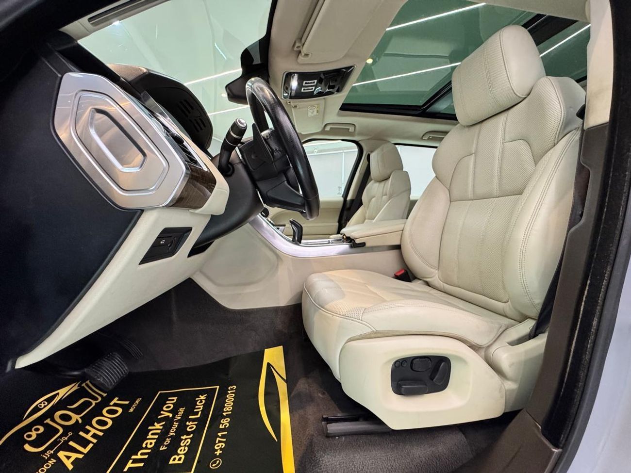 Land Rover Range Rover Sport Supercharged 5.0L ICONIC RANGE ROVER SPORT || STYLISH AND VERSATILE || GCC || PERFECT CONDITIONS ||