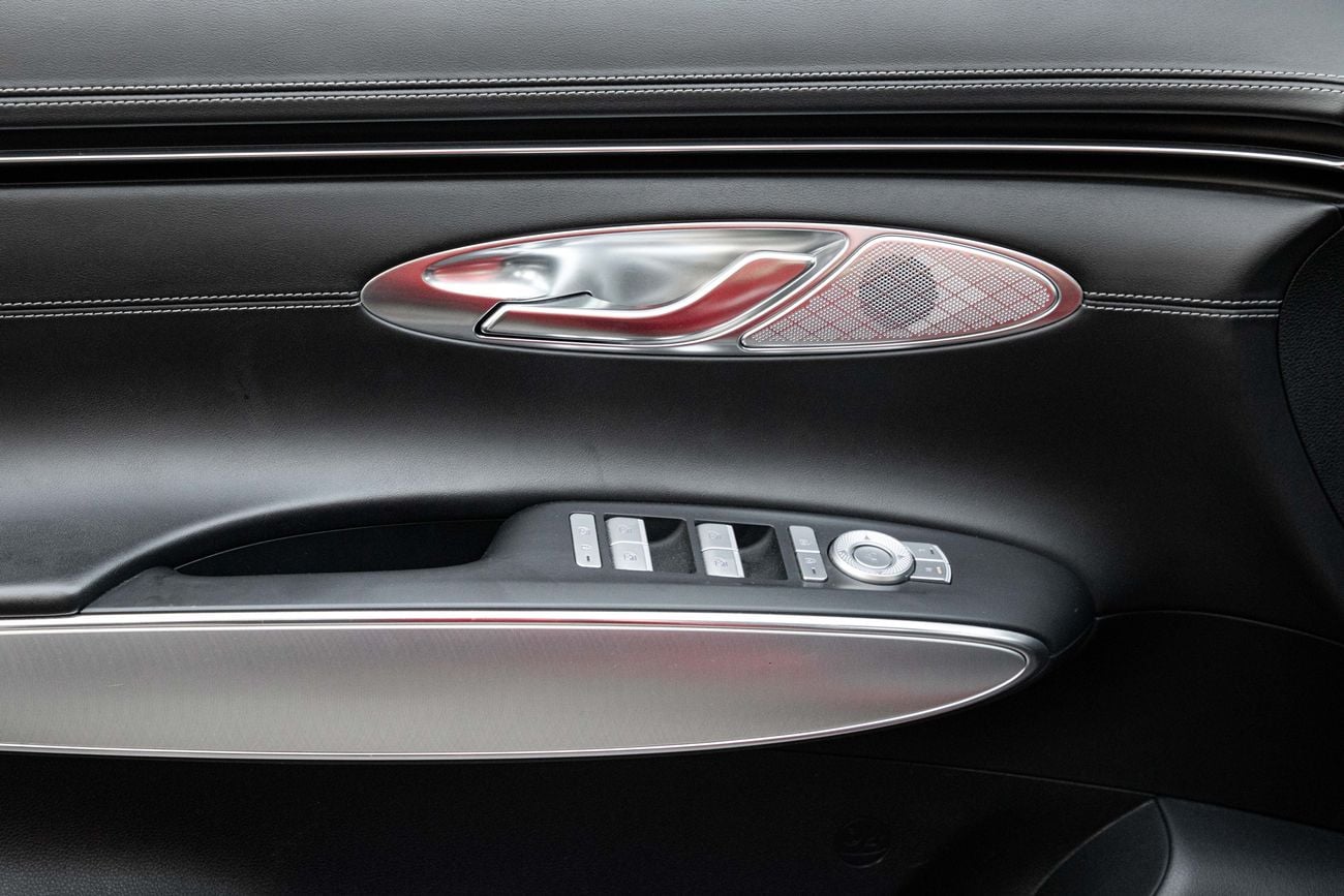 Genesis GV70 PRESTIGE GV70 Prestige | 2,546 P.M | 0% Downpayment | IMMACULATE!
