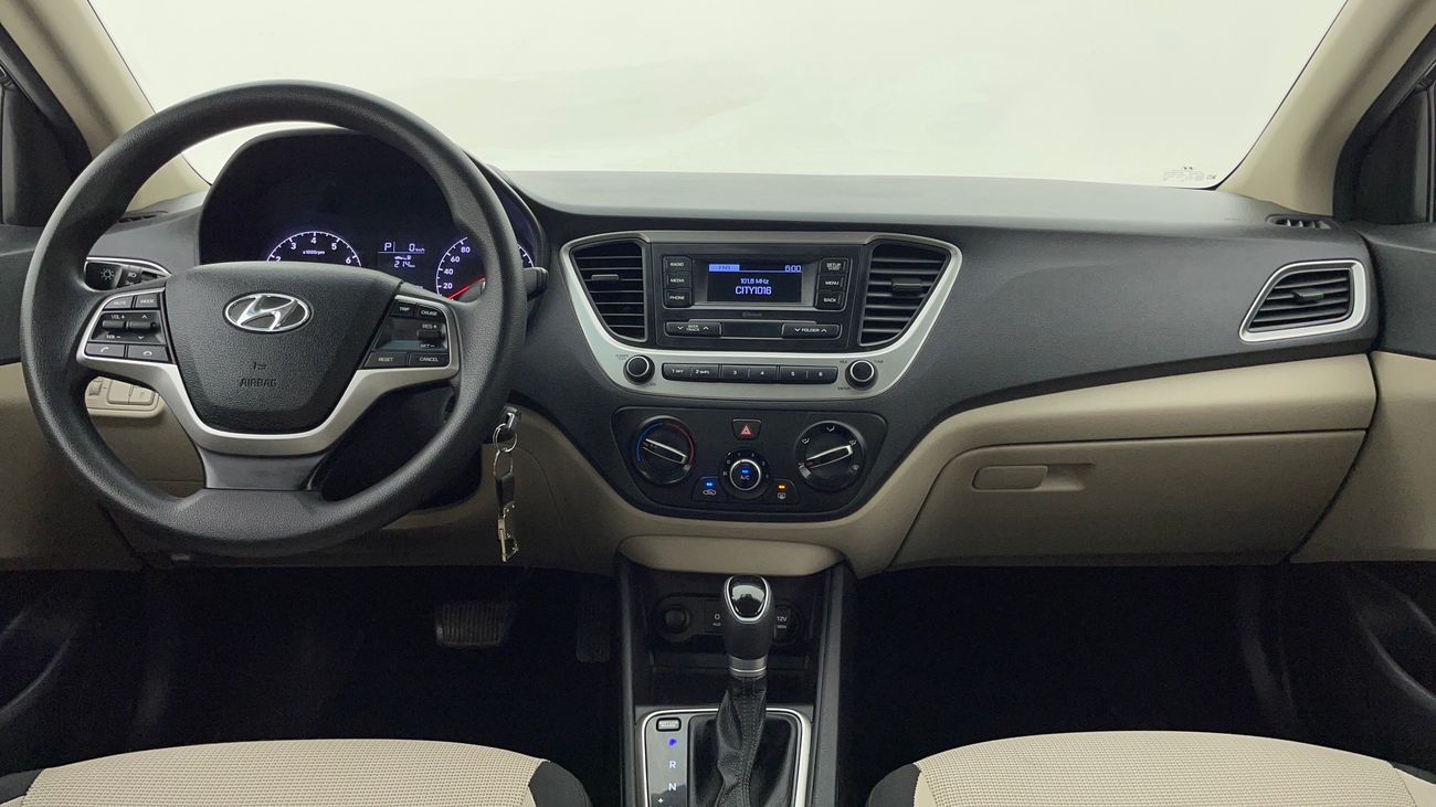 هيونداي أكسنت GL 1.6 | بدون دفعة مقدمة | اختبار القيادة في المنزل