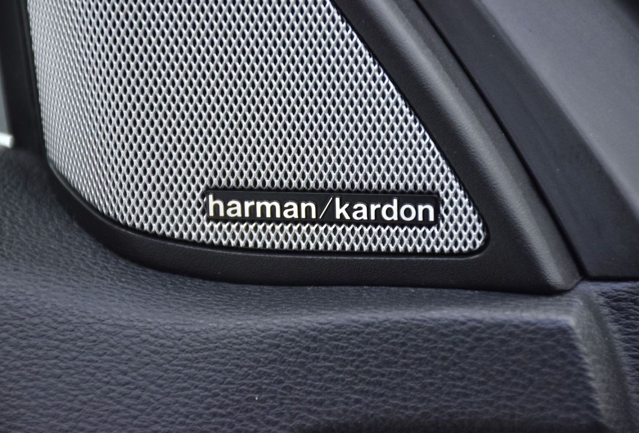 Mercedes-Benz E 350 EXCELLENT DEAL for our Mercedes Benz E350 Convertible ( 2013 Model ) in White Color Japanese Specs