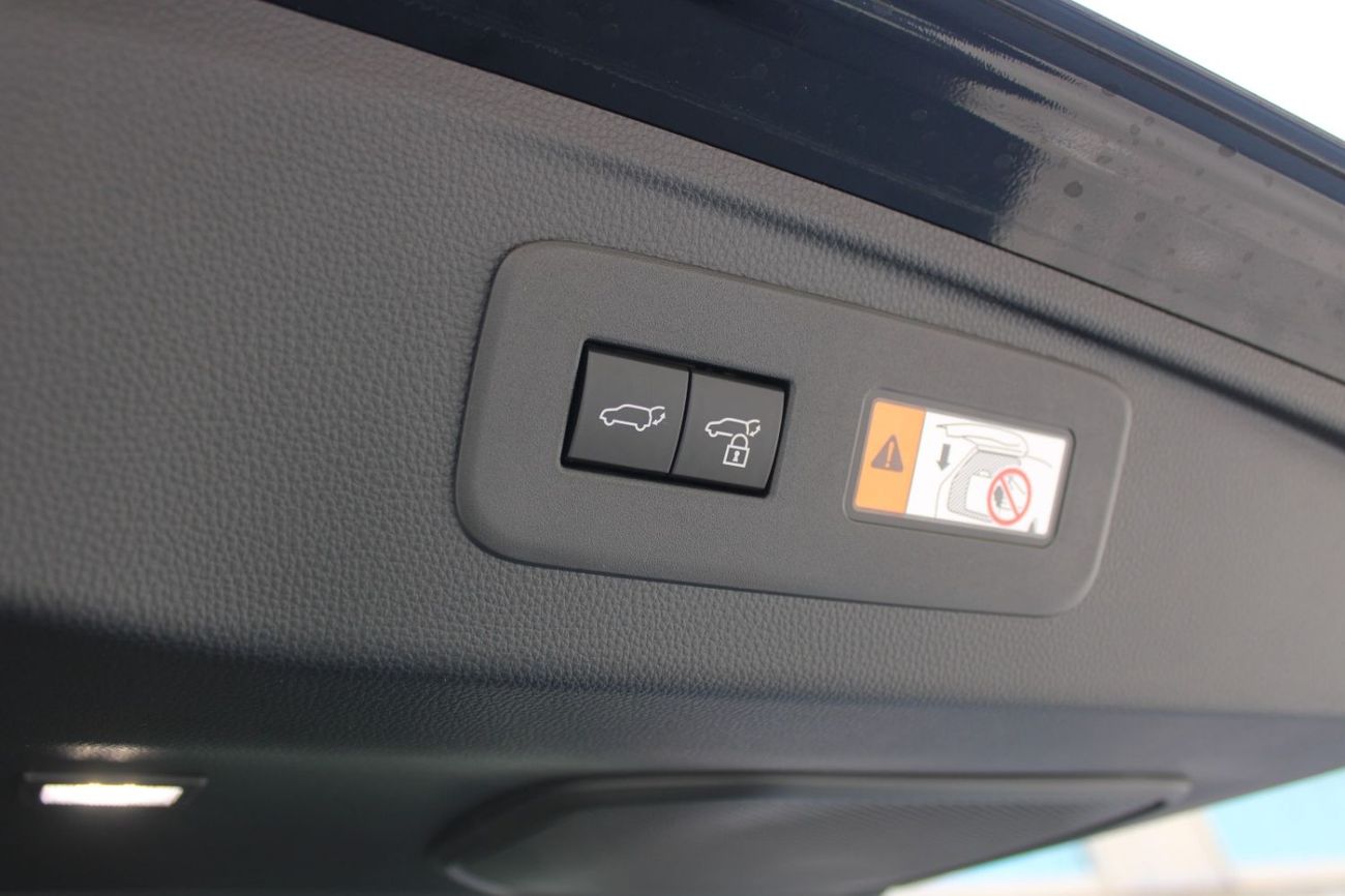 Toyota Prado PRADO 2.4 PETROL ALR 2025 Mid option GCC