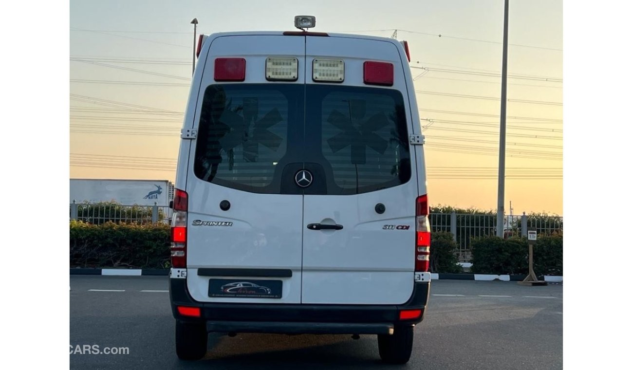 مرسيدس بنز سبرينتر MERCEDES BENZ SPRINTER 2013 GCC AMBULANCE IN PERFECT CONDITIONS