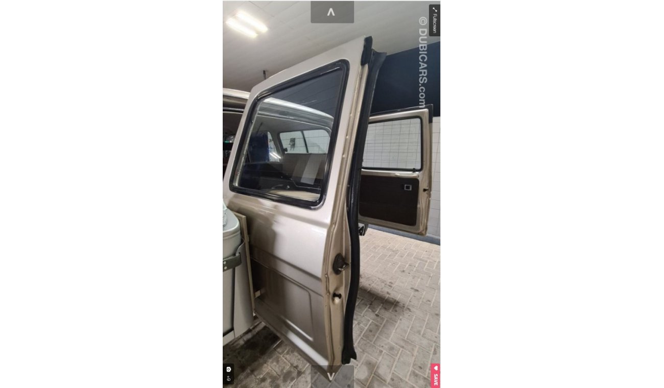 تويوتا لاند كروزر 70 GX