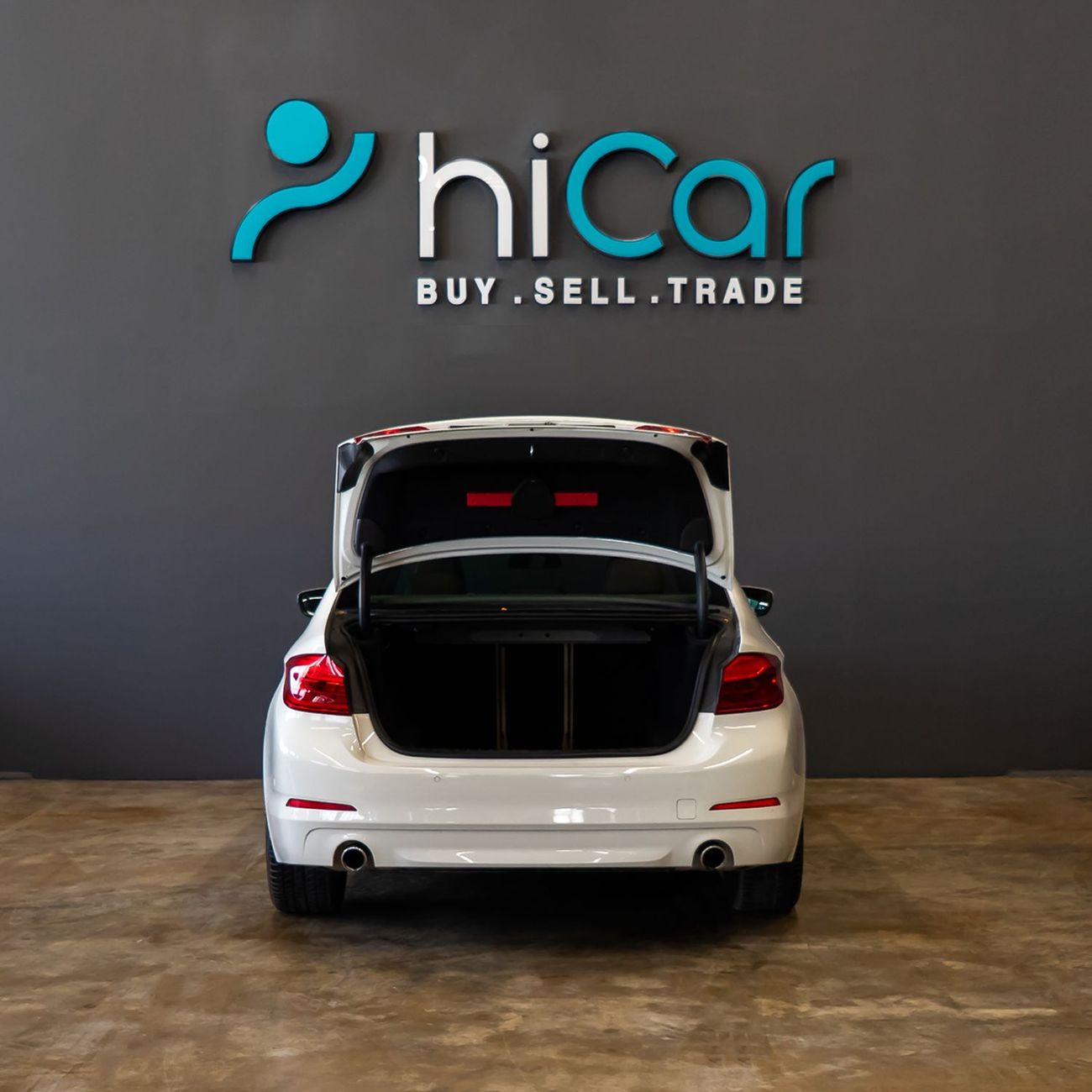 بي أم دبليو 520i Exclusive 1.6L AED 1,628 pm  • 0% Downpayment • BMW 520i • 1 Year Warranty