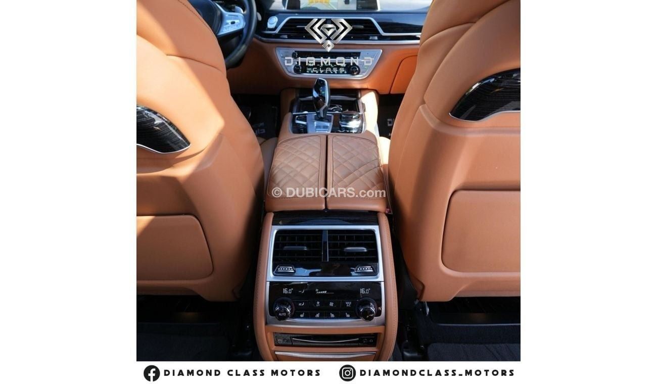 BMW M760Li xDrive 6.6L