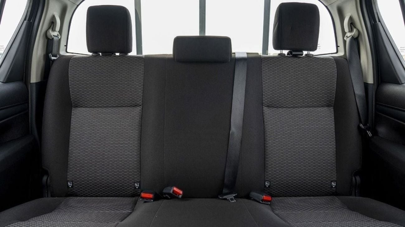 Toyota Hilux HILUX 2.4L MT DIESEL DEFULOCK 2024