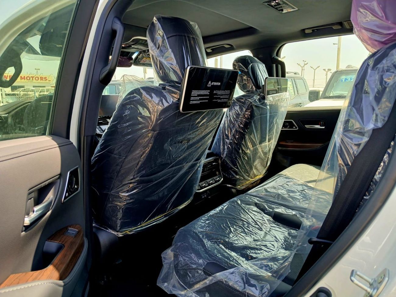 Toyota Land Cruiser VX 3.3L LC300 VX DEISEL 3.3L  FULL OPTION 2025