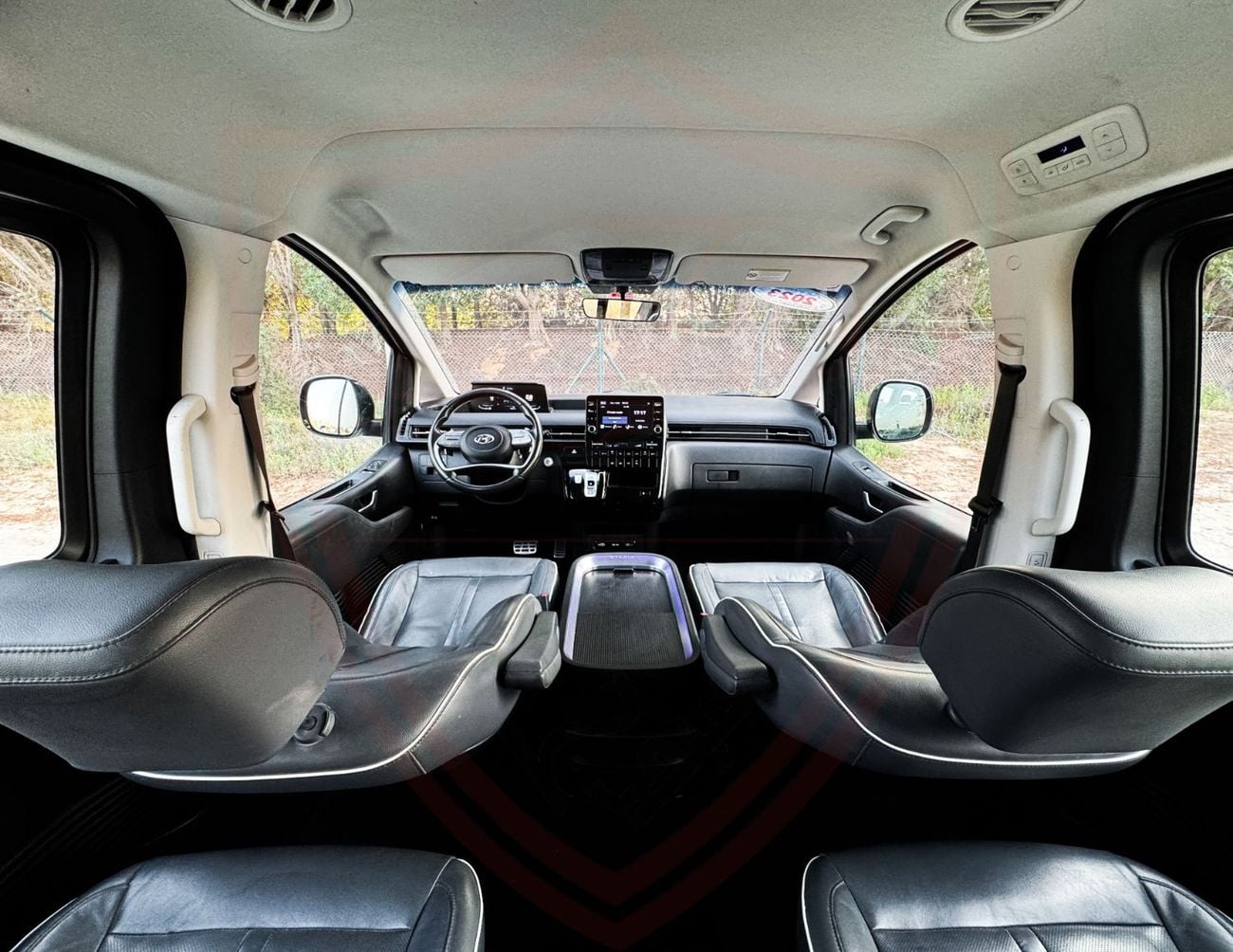 Hyundai Staria Comfort 3.5L (11 Seater)