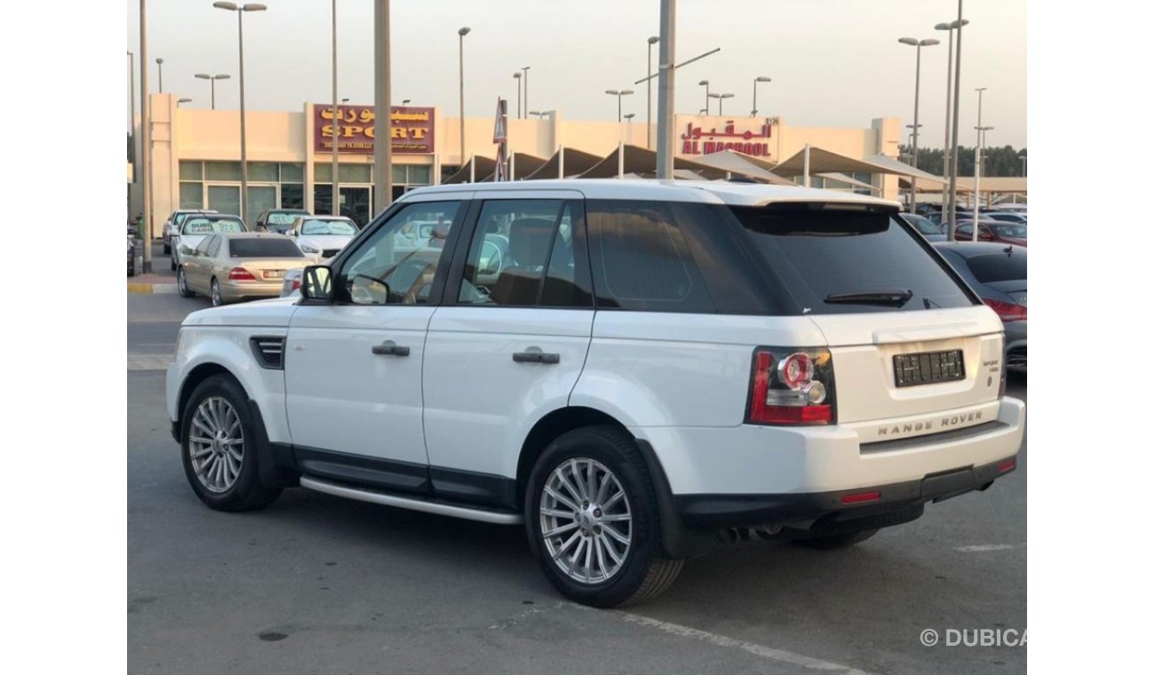 Land Rover Range Rover Sport Rang Rover sport model 2011 GCC car prefect condition full option low mileage sun roof leather seats