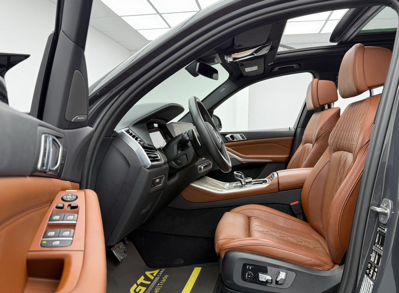 بي أم دبليو X5 40i M Sport 3.0L 2023 BMW X5 xDrive40i M-Sport, Warranty, Full Service History, Very Low Km, Fully L