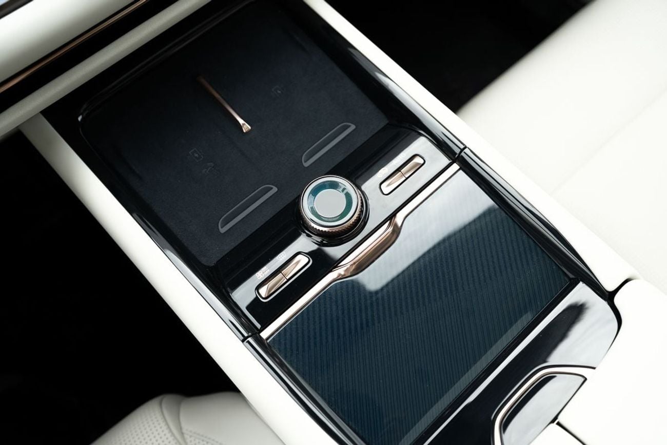 Lynk & Co 900 900 2.0T Ultra model 2025