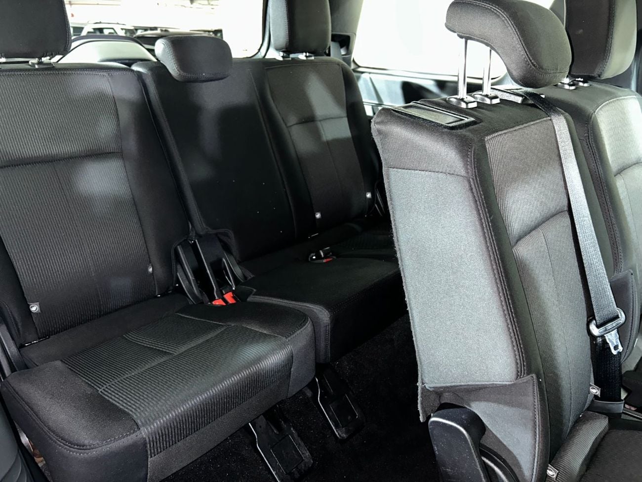 فورد إكسبيديشن XT021 / FREE REGISTRATION + INSURANCE / AL TAYER MOTORS AL SHOWROOM