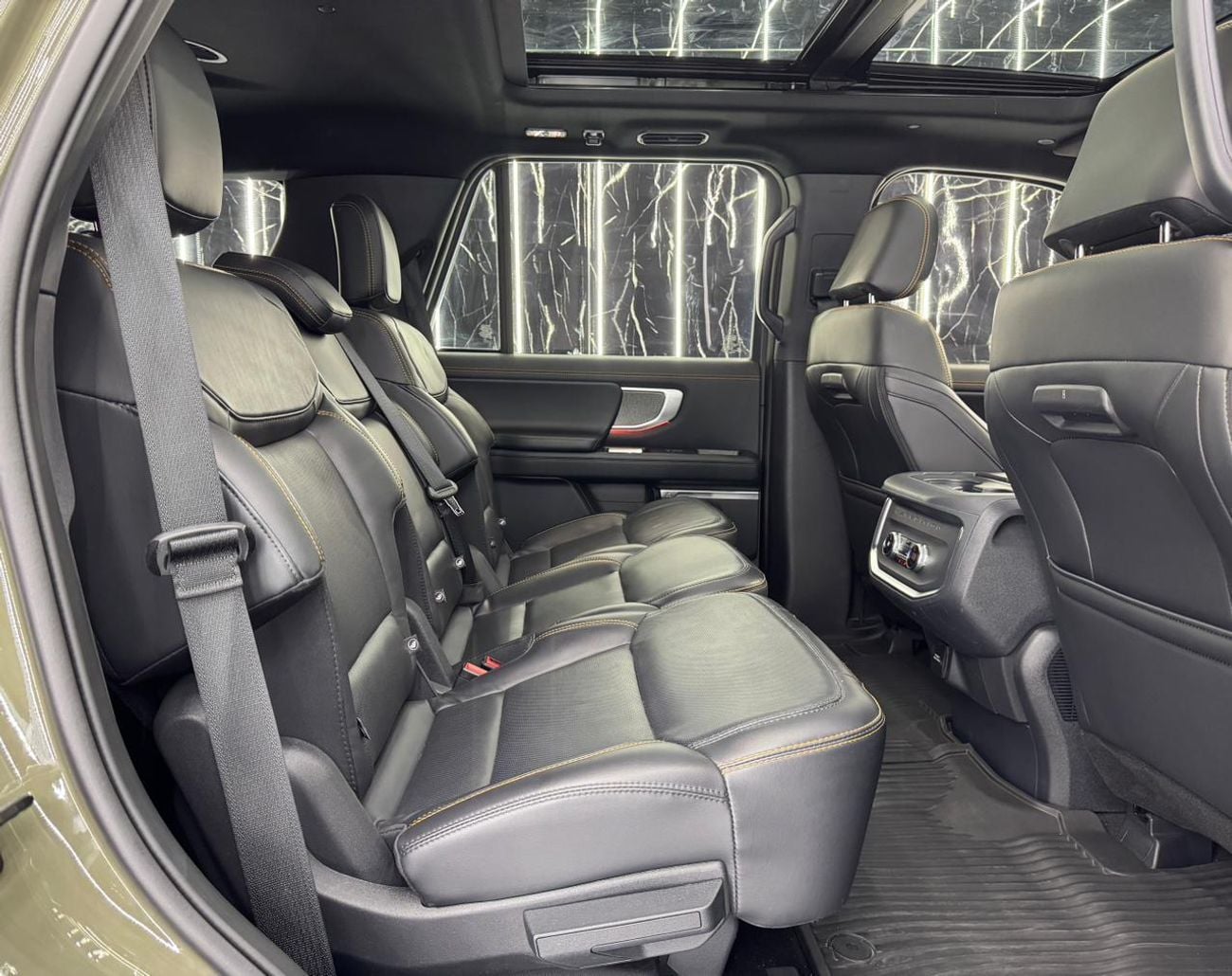 Ford Expedition Tremor 3.5L,440hp,V6 Petrol,Automatic,4x4,8 seats,5 doors