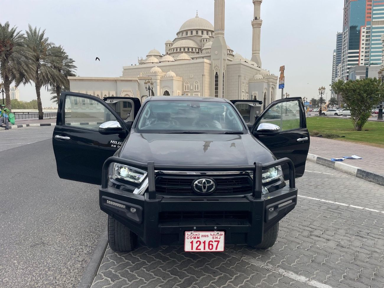 Toyota Hilux SR5 FULL OPTION 4x4 Auto Extra Cab export from Australia