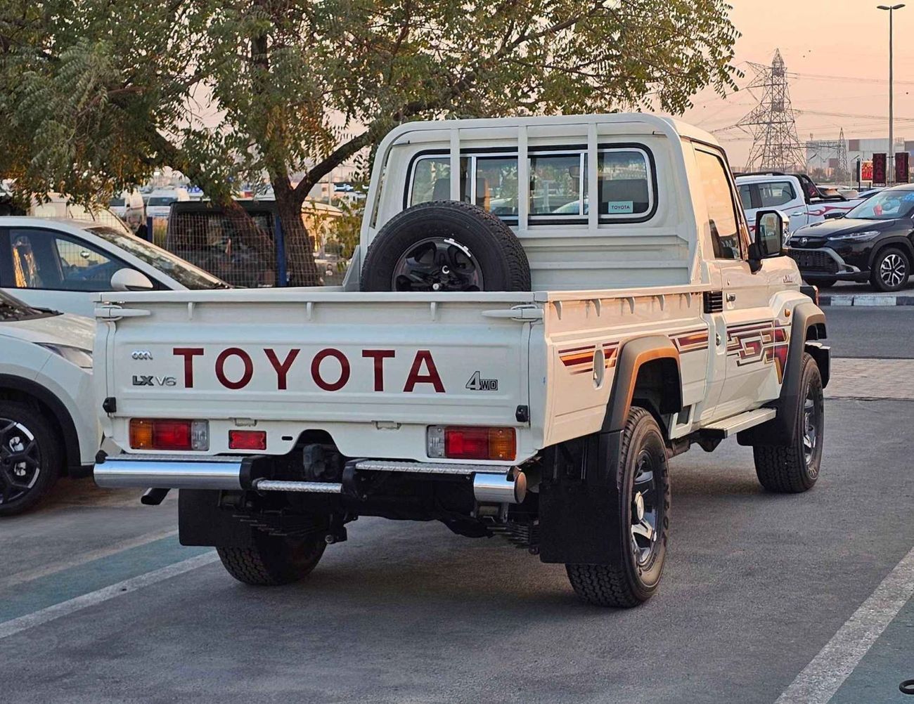 تويوتا لاند كروزر بيك آب LX LC79 / SINGLE CABIN /4.0L V6 PETROL M/T 4WD (CODE # LC79SCPM)