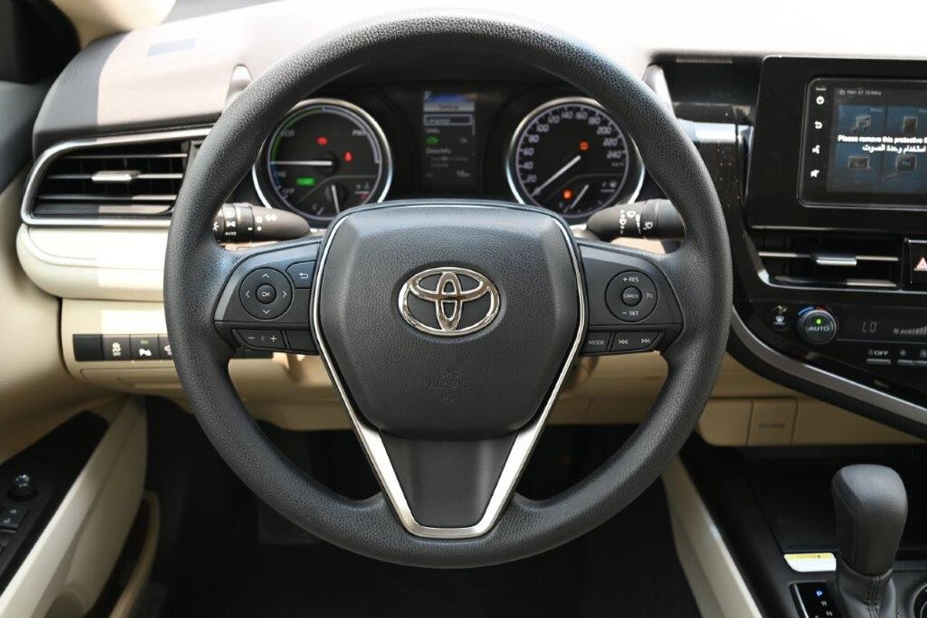 Toyota Camry LE Hybrid 2.5L Automatic