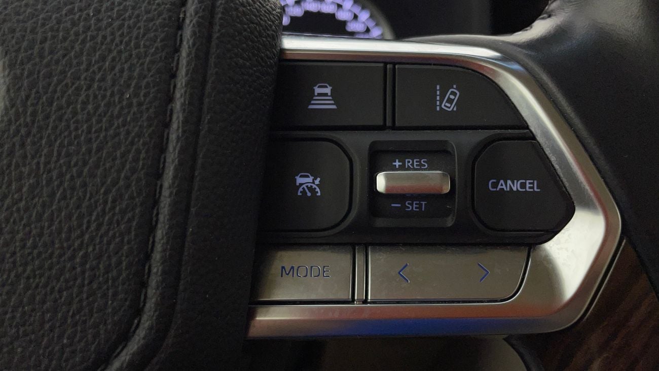 تويوتا لاند كروزر GXR 3.5 | بدون دفعة مقدمة | اختبار القيادة في المنزل