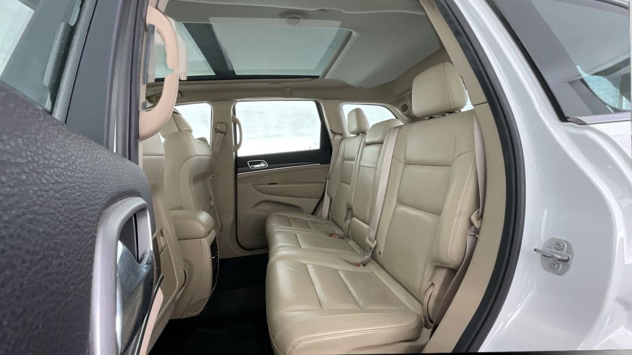 جيب جراند شيروكي 3.6 LIMITED 4WD AUTO | شامل الضمان | 0 ﺪﻔﻋﺓ ﺃﻮﻟﻯ