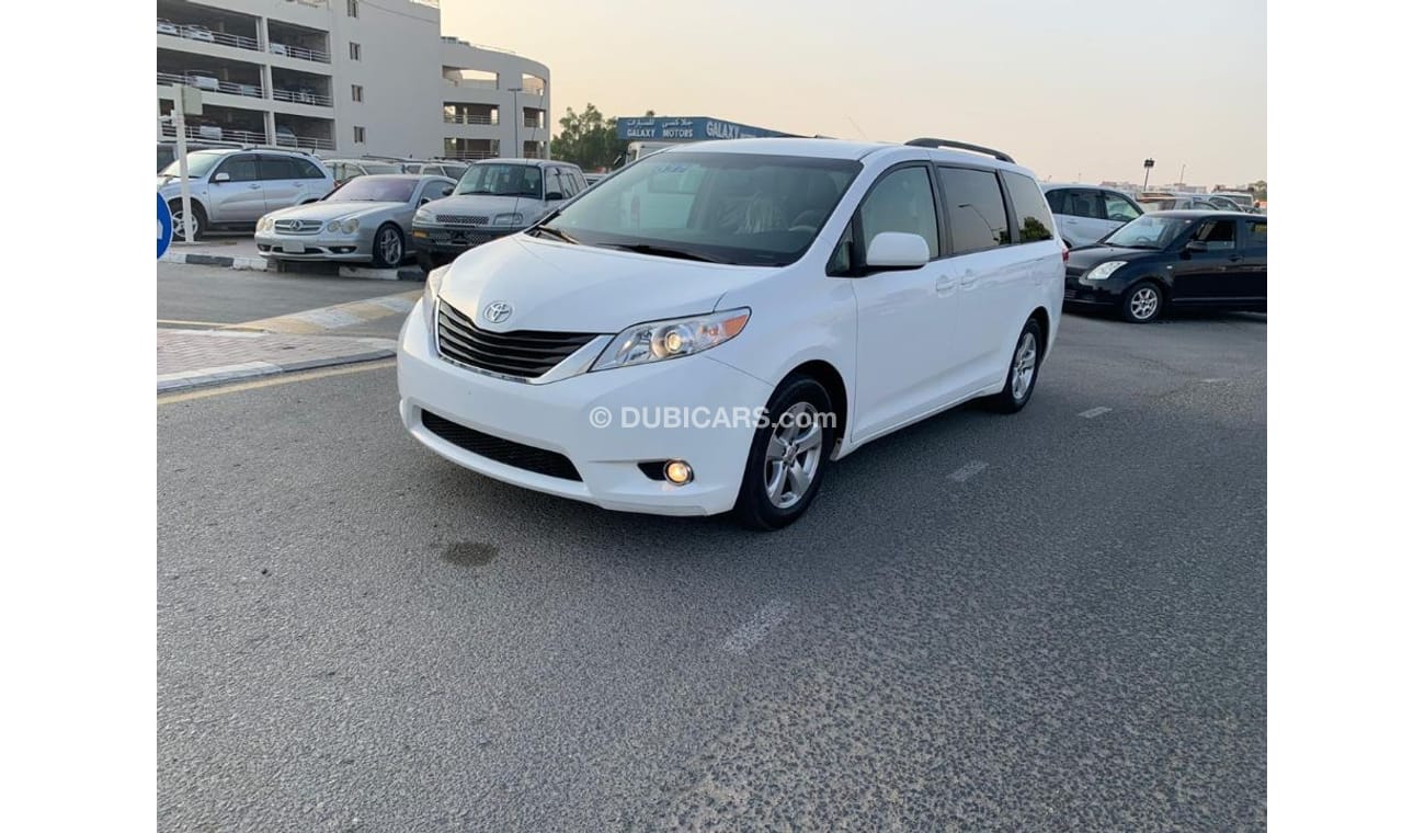 Toyota Sienna LE  3.5L V6 2014 RUN & DRIVE AMERICAN SPECIFICATION