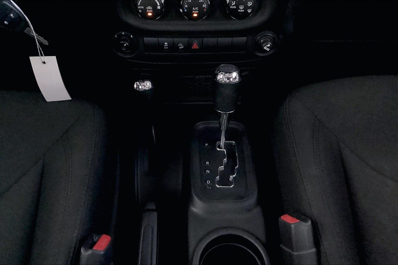 جيب رانجلر Sport | شامل الضمان | 0 ﺪﻔﻋﺓ ﺃﻮﻟﻯ