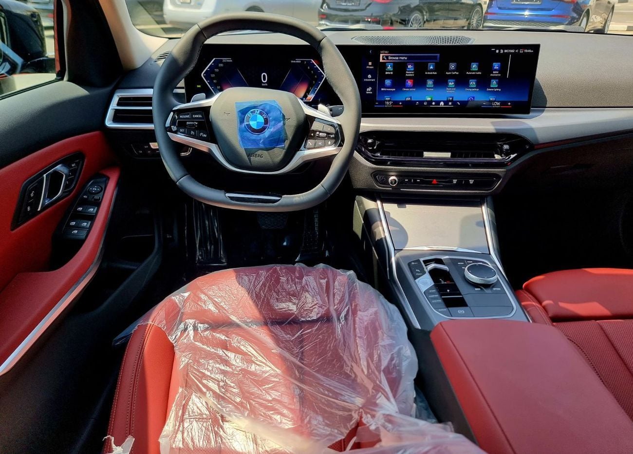 بي أم دبليو 318i LUXURY M SPORT PACKAGE