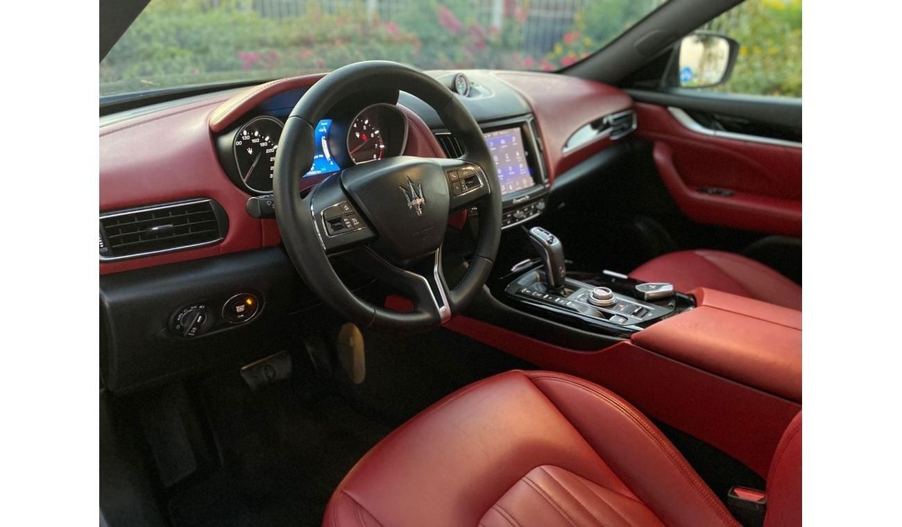 Maserati Levante Std 3.0L (345 HP)