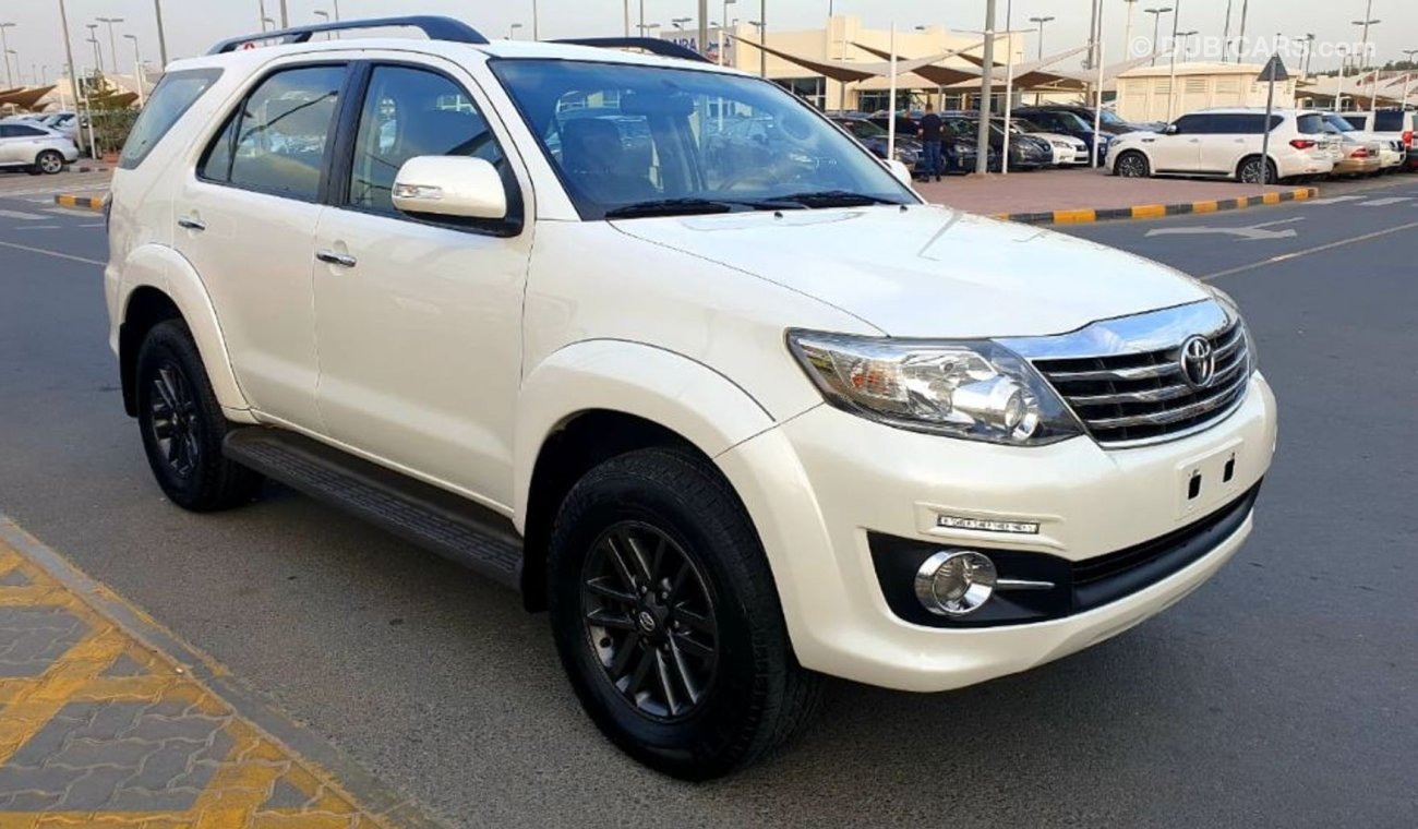 Toyota Fortuner 2015 V6 GCC