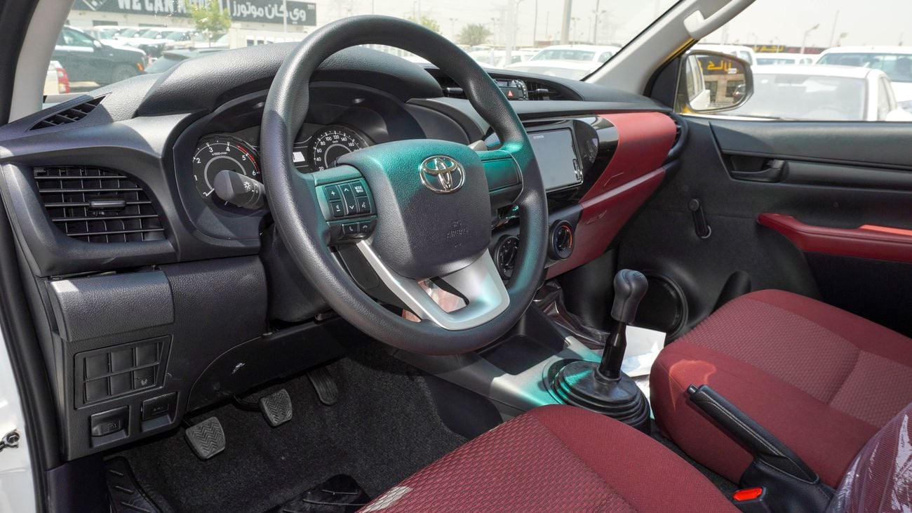 Toyota Hilux DLX 2.4 L d