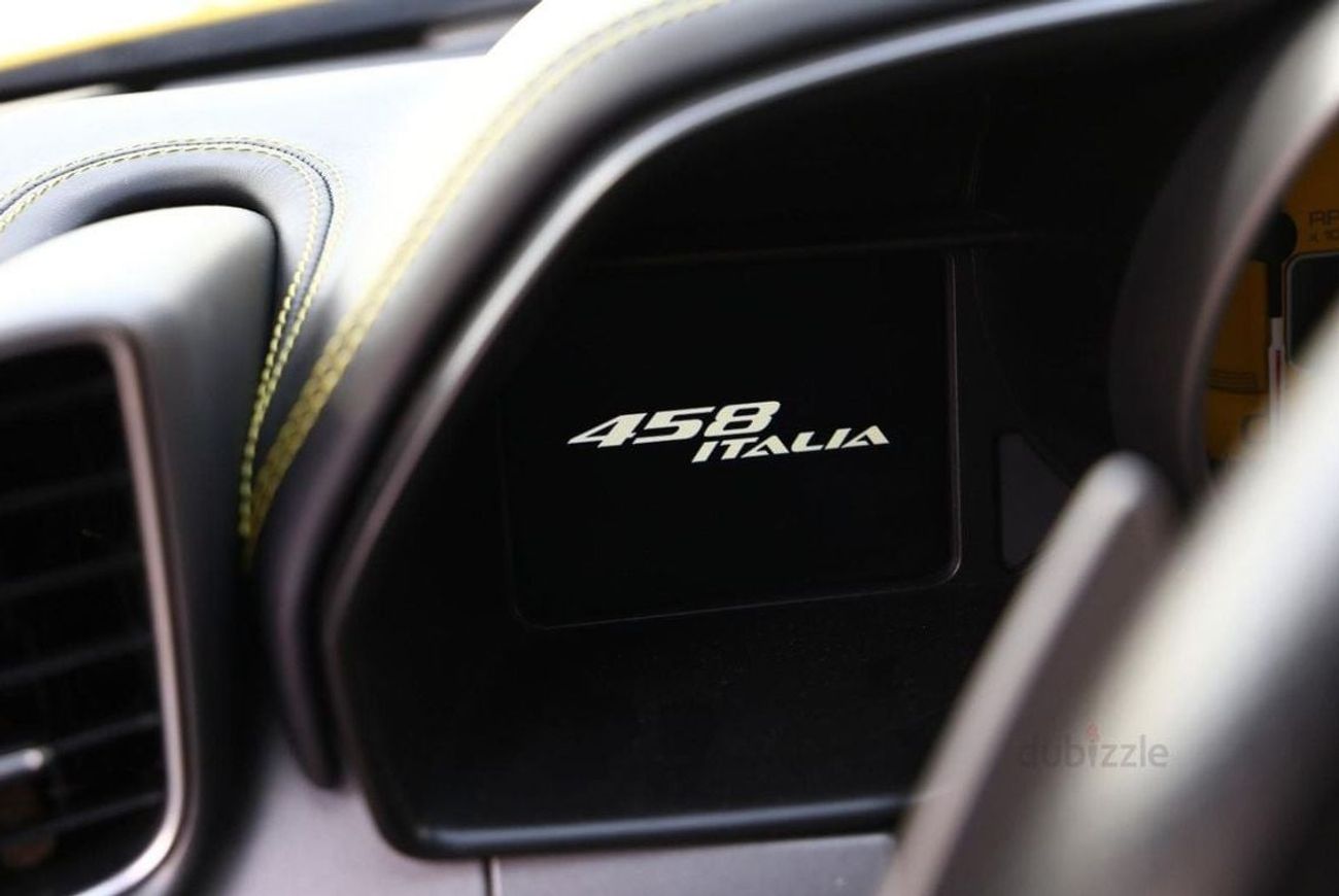 فيراري 458 Std 4.5L GCC SPEC NEAT AND CLEAN