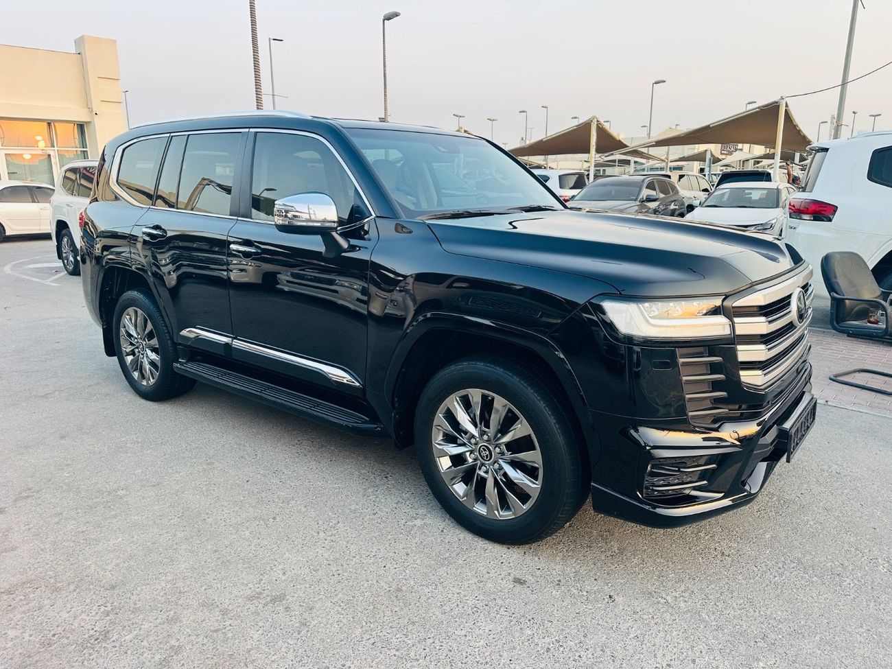 تويوتا لاند كروزر VXR