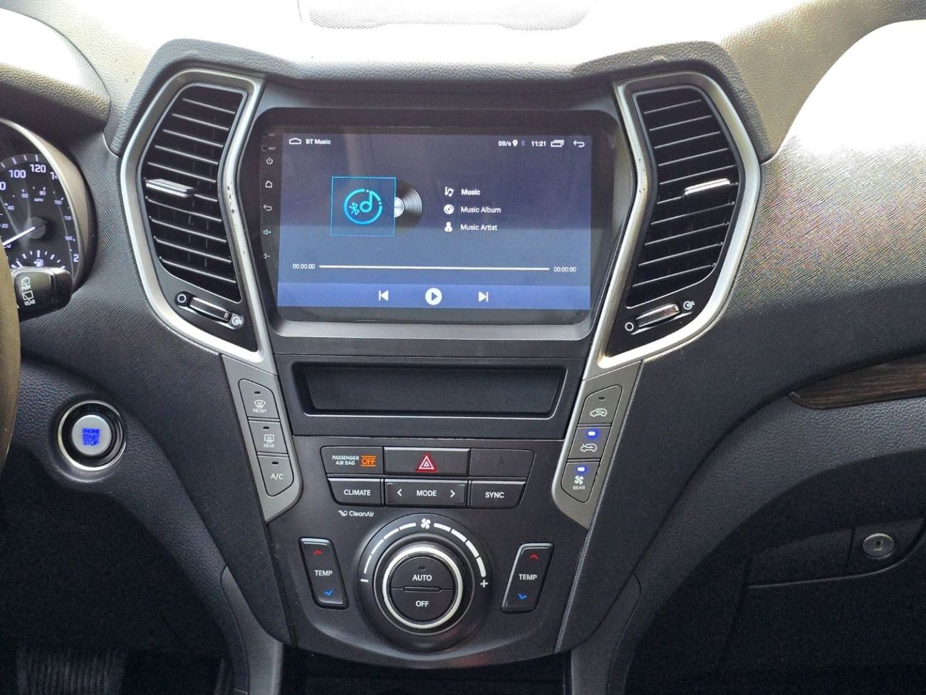 Hyundai Santa Fe GLS Top 3.3L SANTA FE GRAND 3.3L V6  2017 FULL OPITION  //PERFECT CONDITION