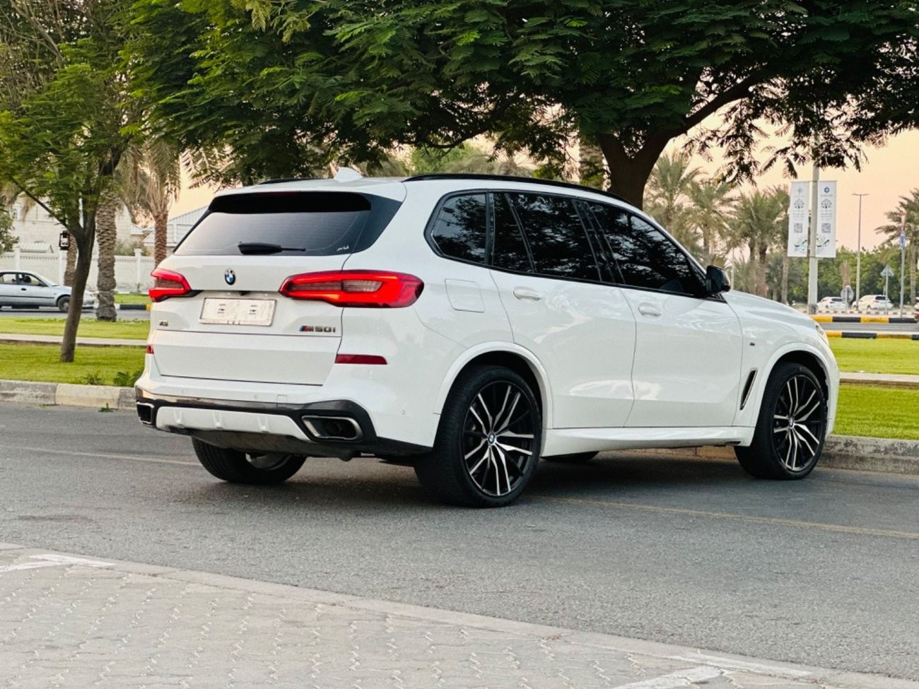 بي أم دبليو X5 50i M Sport 4.4L