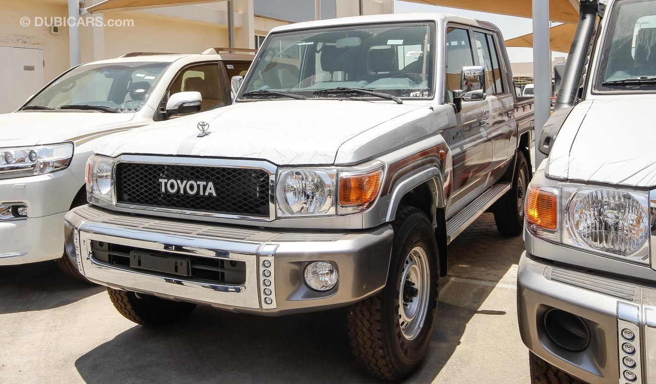 Toyota Land Cruiser Pick Up LX V6