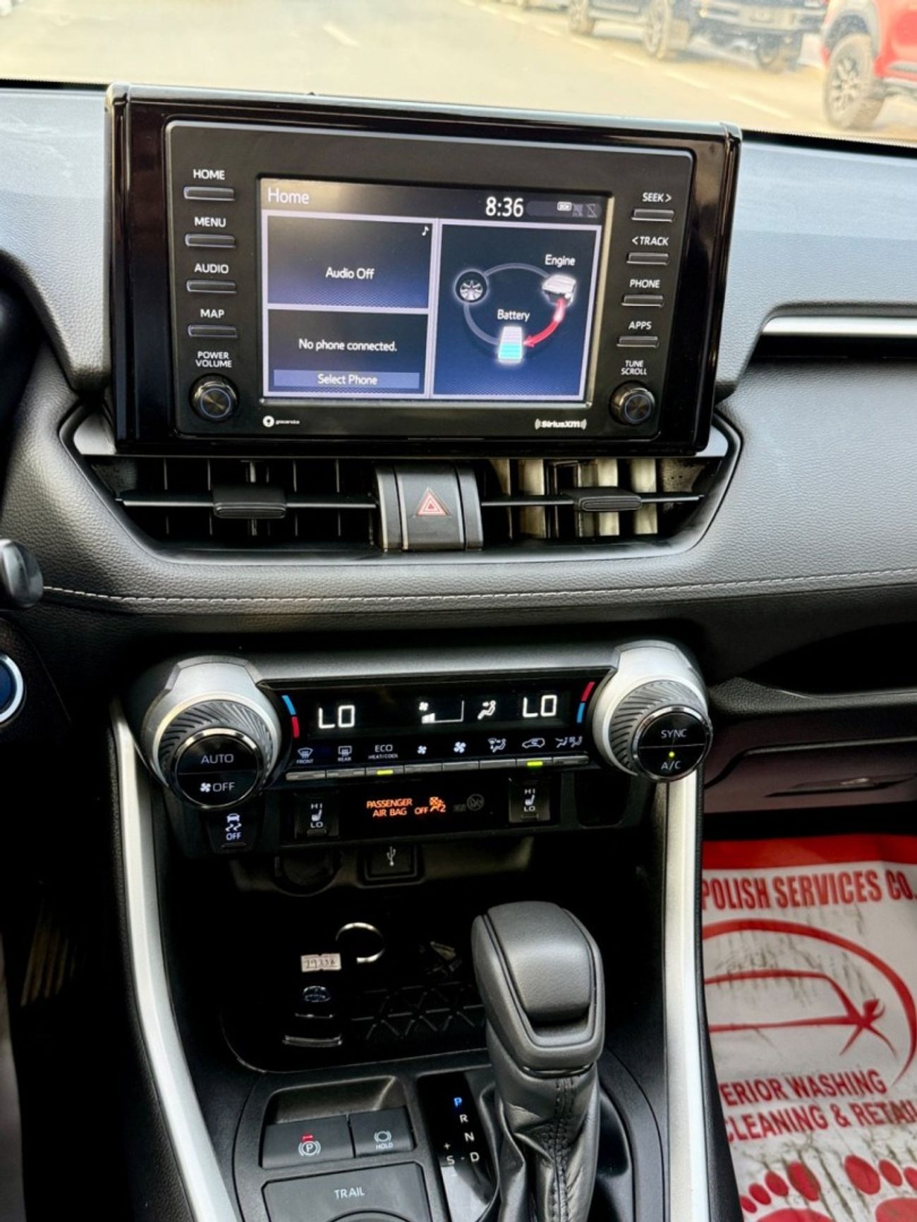 تويوتا راف ٤ XLE 2.5L