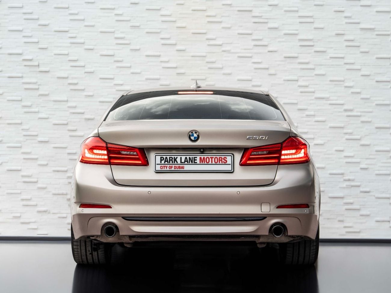 بي أم دبليو 530i M Sport 2.0L