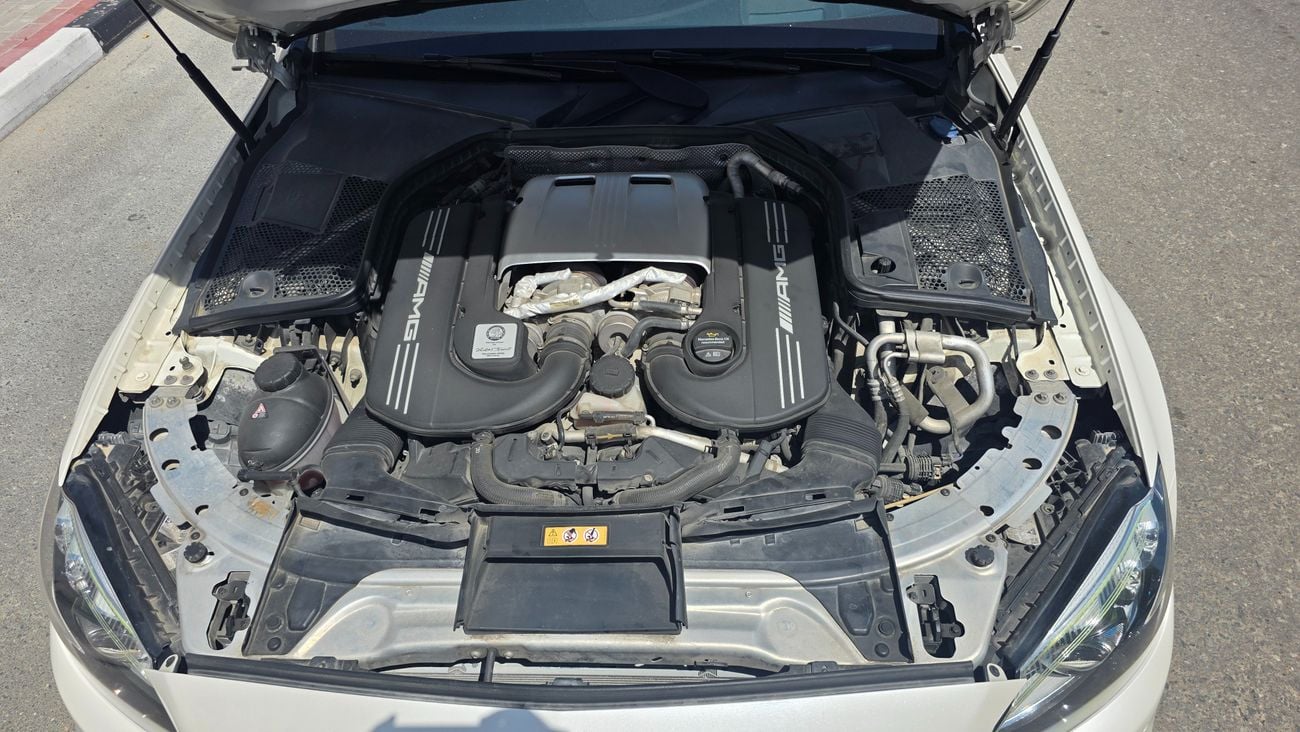 Mercedes-Benz C 63S AMG Std 4.0L Sedan
