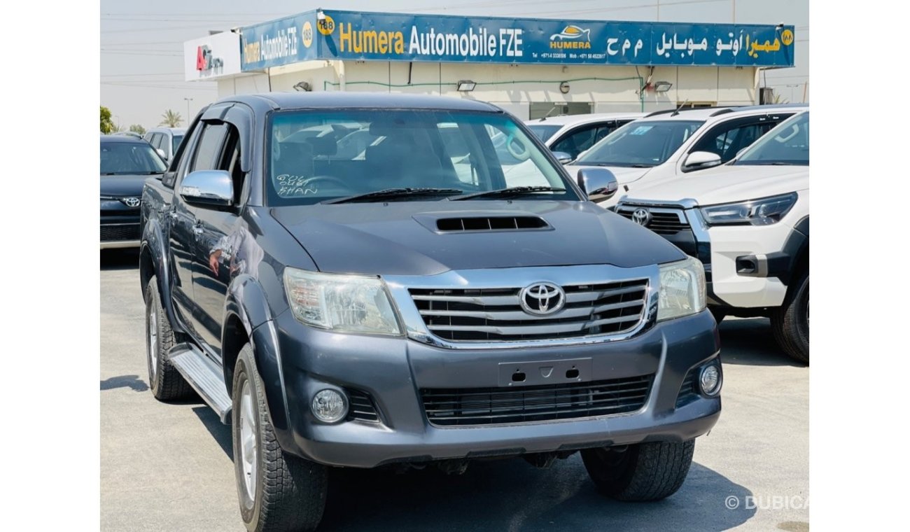 Toyota Hilux Toyota Hilux Diesel engine model 2011 for sale from Humera automobile Grey color car very clean and