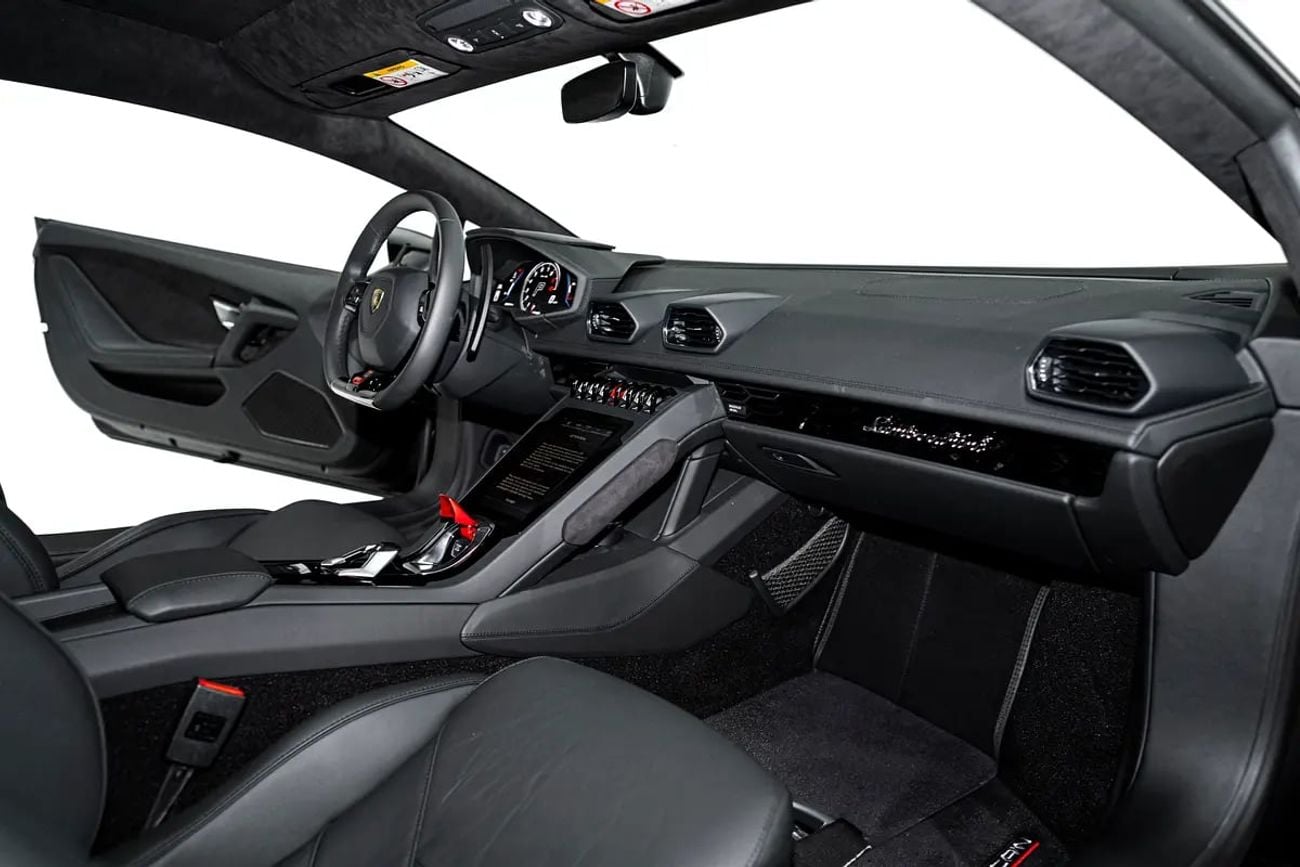 Lamborghini Huracan EVO Coupe EVO | DELIVERY MILEAGE | BRANDING PACKAGE | FRONT SUSPENSION LIFTER