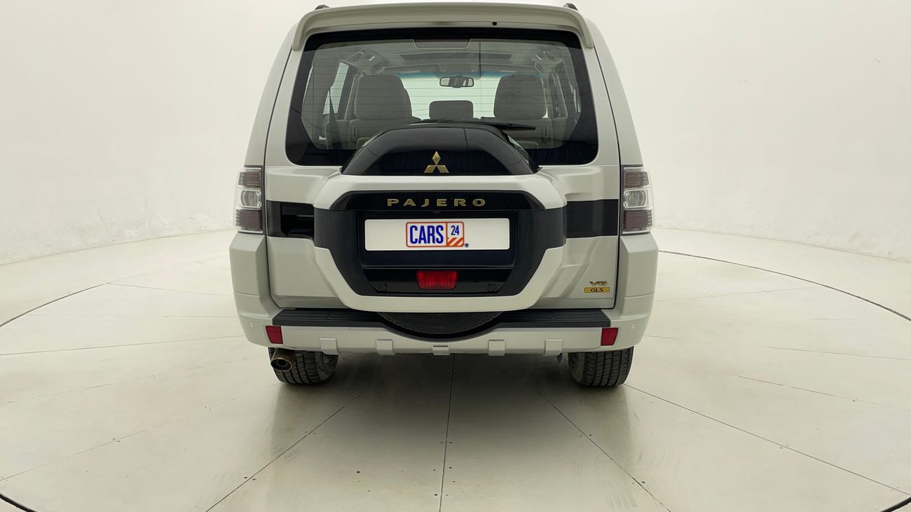 Mitsubishi Pajero GLS MIDLINE 3 | Zero Down Payment | Home Test Drive