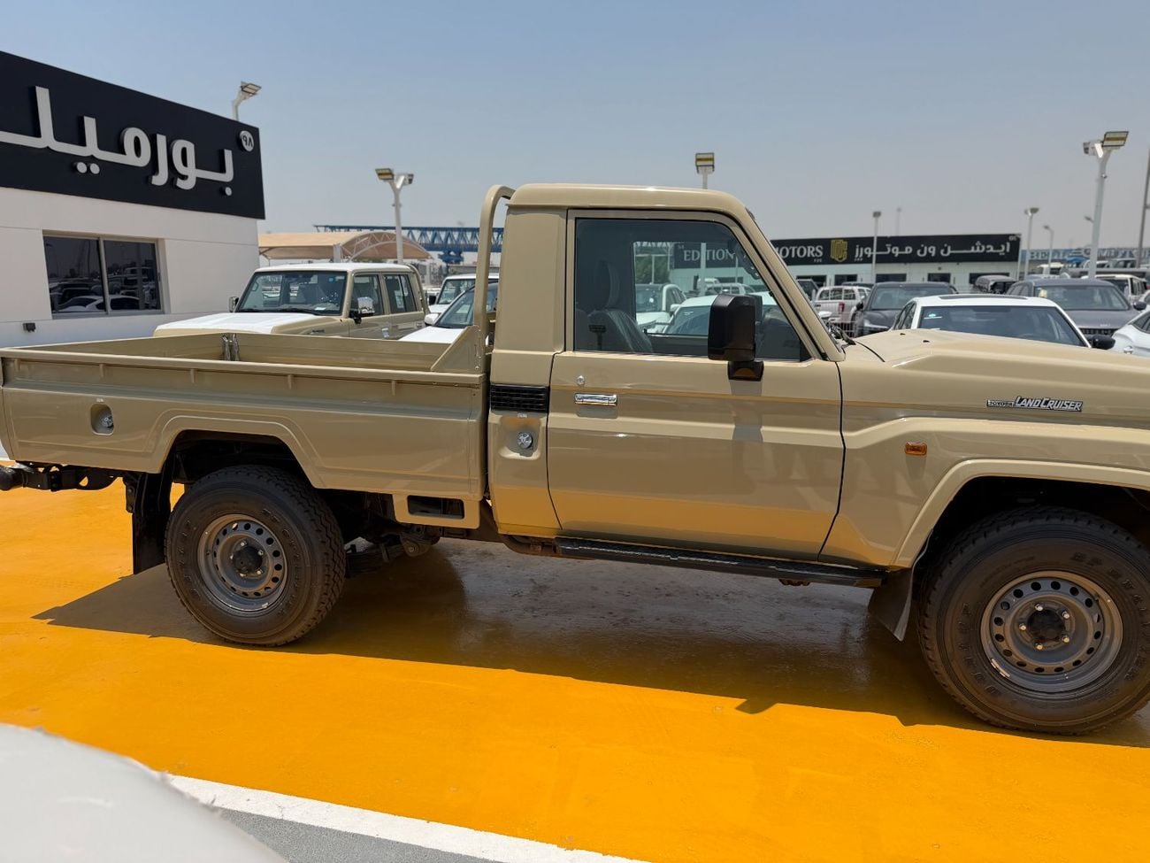 Toyota Land Cruiser Pick Up