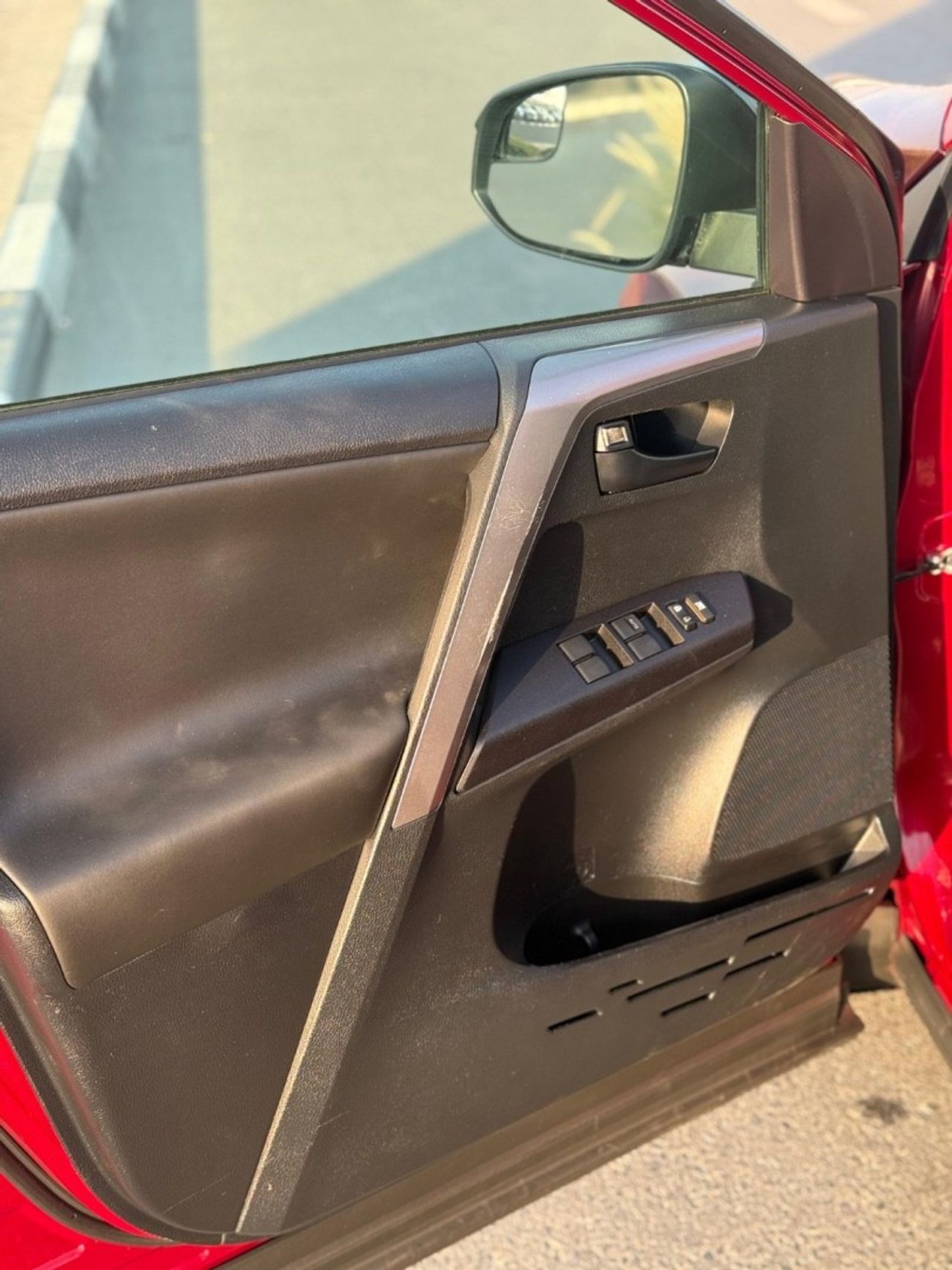 Toyota RAV4 4WD leather seats